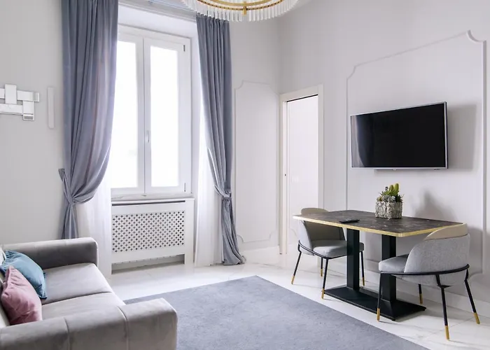 Deluxe Apartment